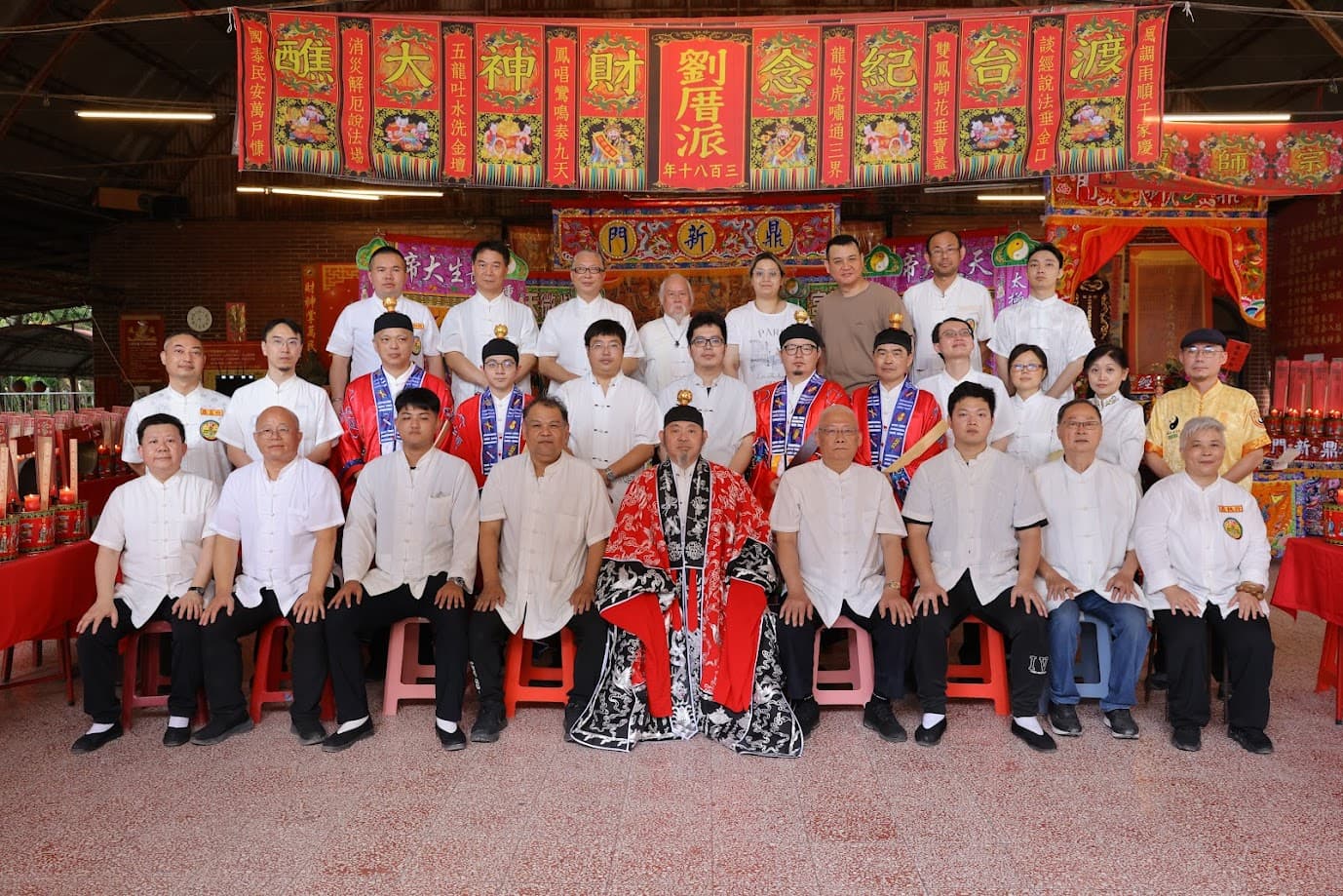 劉厝派鼎新門法會大合照