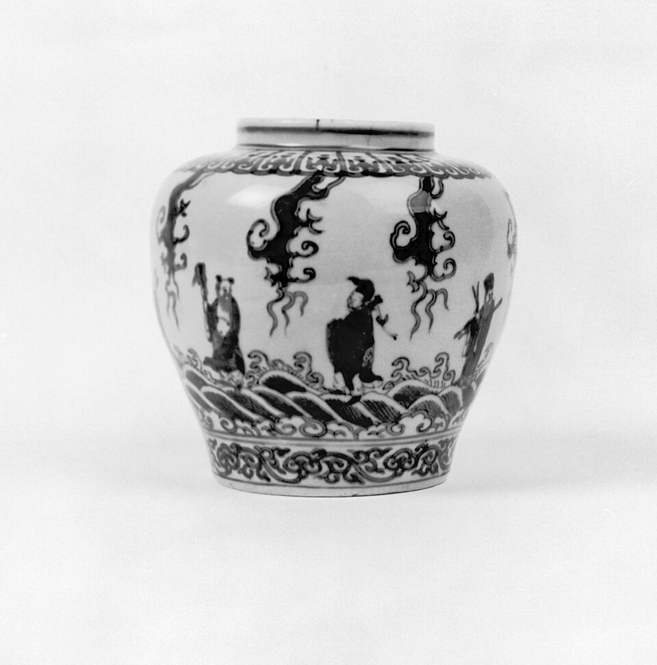 八仙乘浪圖瓷罐