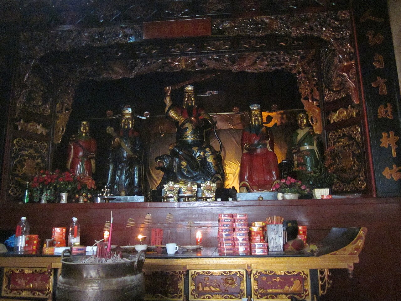 Yaowang Shengchong Temple 12